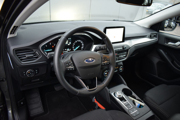 Ford FOCUS Wagon 1.5 EcoBlue Titanium Business | Automaat | Trekhaak | Apple CarPlay | Climate