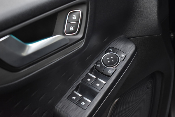 Ford Kuga 1.5 ECOBLUE 120PK AUT. TITANIUM HEAD-UP/NAVI/CAMERA