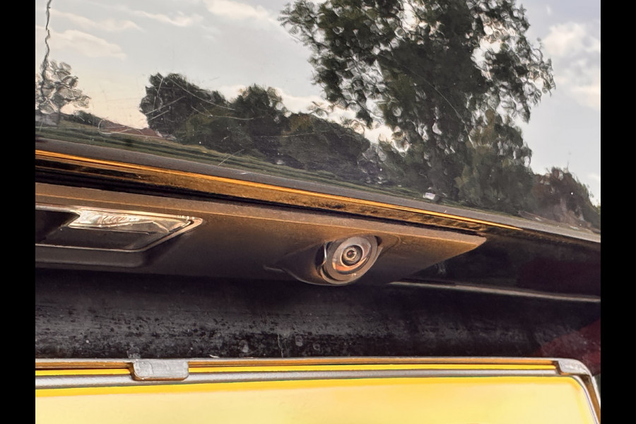 Volvo V60 2.0 T8 Twin Engine AWD R-Design | Pano | 360 Cam | H&K | Luxury Line | HUD | occasion