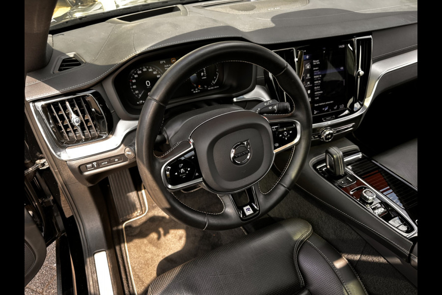 Volvo V60 2.0 T8 Twin Engine AWD R-Design | Pano | 360 Cam | H&K | Luxury Line | HUD | occasion