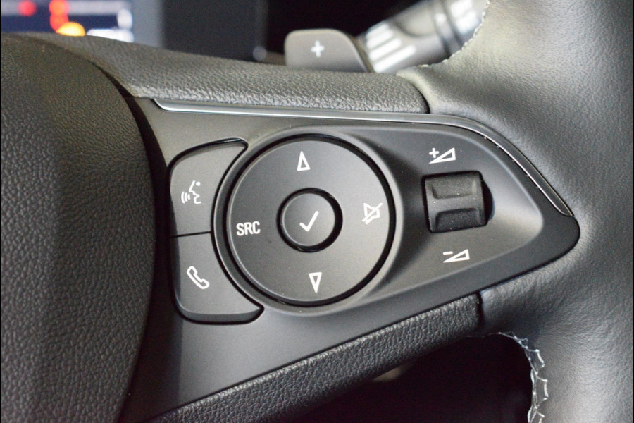 Opel Mokka 1.2 Turbo Business Elegance 8-TRAPS AUTOMAAT | NAVIGATIE | CARPLAY | STOELVERWARMING | CAMERA | CLIMATE CONTROL | 17" LM VELGEN |