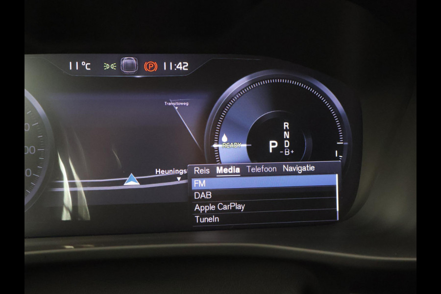 Volvo XC40 1.5 T4 RECHARGE 211 PK AUT. INSCRIPTION + LEDER | TREKHAAK | 21 INCH | ADAPTIVE CRUISE | CAMERA