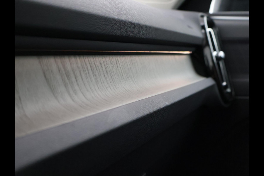 Volvo XC40 1.5 T4 RECHARGE 211 PK AUT. INSCRIPTION + LEDER | TREKHAAK | 21 INCH | ADAPTIVE CRUISE | CAMERA