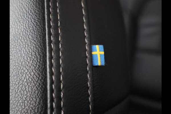 Volvo XC40 1.5 T4 RECHARGE 211 PK AUT. INSCRIPTION + LEDER | TREKHAAK | 21 INCH | ADAPTIVE CRUISE | CAMERA