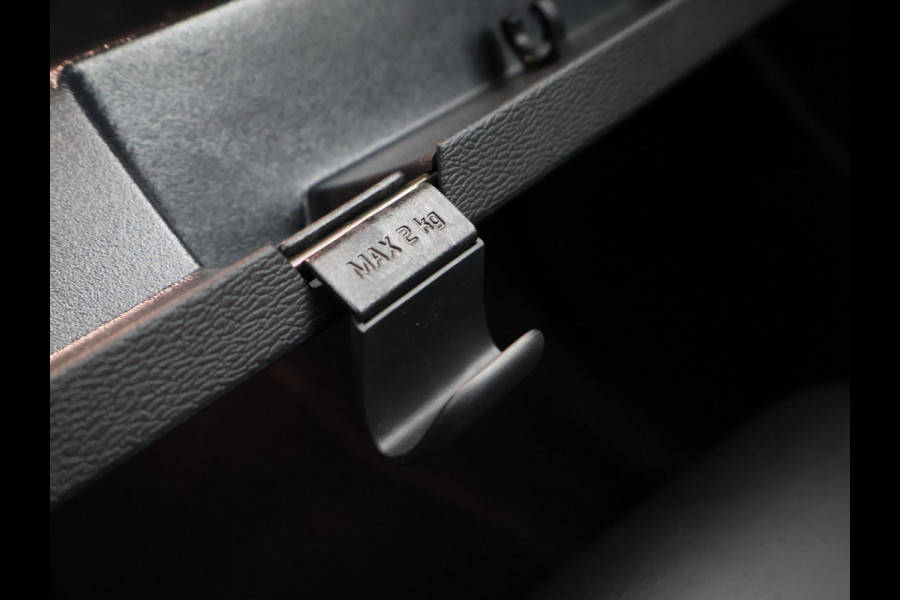 Volvo XC40 1.5 T4 RECHARGE 211 PK AUT. INSCRIPTION + LEDER | TREKHAAK | 21 INCH | ADAPTIVE CRUISE | CAMERA