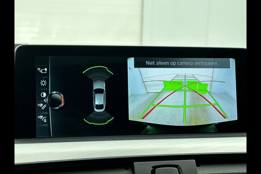 BMW 4 Serie Gran Coupé 420i Centennial High Executive M-SPORT | NL-AUTO | PANO | HARM/KARD | HEADUP | STOELVRW | ACHTRCAM |