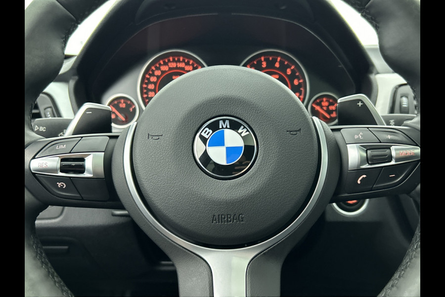 BMW 4 Serie Gran Coupé 420i Centennial High Executive M-SPORT | NL-AUTO | PANO | HARM/KARD | HEADUP | STOELVRW | ACHTRCAM |