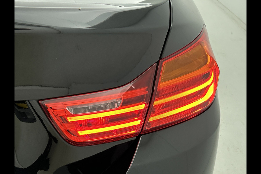BMW 4 Serie Gran Coupé 420i Centennial High Executive M-SPORT | NL-AUTO | PANO | HARM/KARD | HEADUP | STOELVRW | ACHTRCAM |