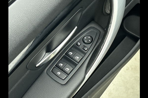 BMW 4 Serie Gran Coupé 420i Centennial High Executive M-SPORT | NL-AUTO | PANO | HARM/KARD | HEADUP | STOELVRW | ACHTRCAM |