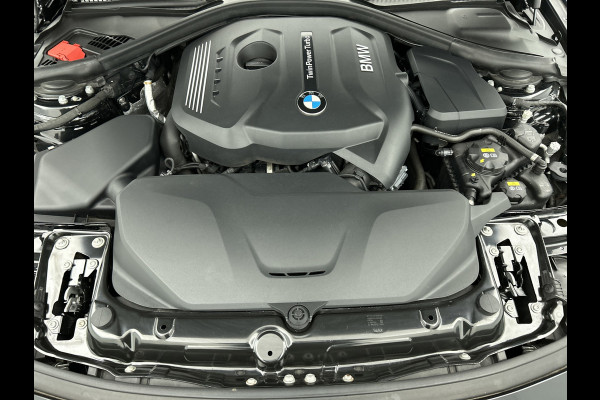 BMW 4 Serie Gran Coupé 420i Centennial High Executive M-SPORT | NL-AUTO | PANO | HARM/KARD | HEADUP | STOELVRW | ACHTRCAM |