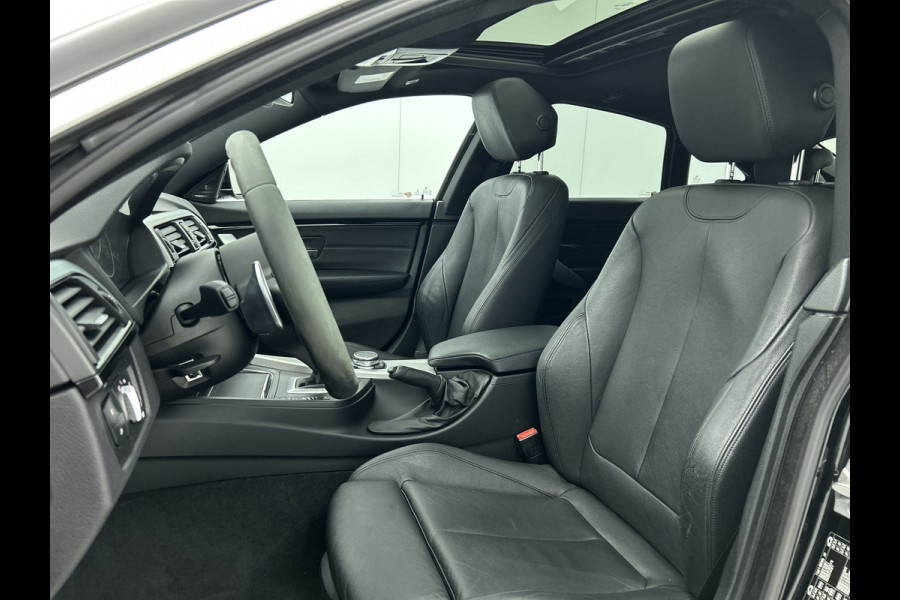 BMW 4 Serie Gran Coupé 420i Centennial High Executive M-SPORT | NL-AUTO | PANO | HARM/KARD | HEADUP | STOELVRW | ACHTRCAM |