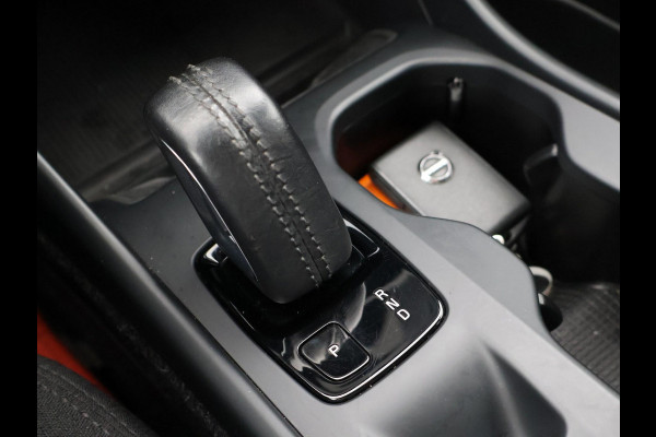 Volvo XC40 1.5 T2 AUTOMAAT + WEGKL. TREKHAAK | APPLE CARPLAY | CAMERA | DIGITALE COCKPIT | LED