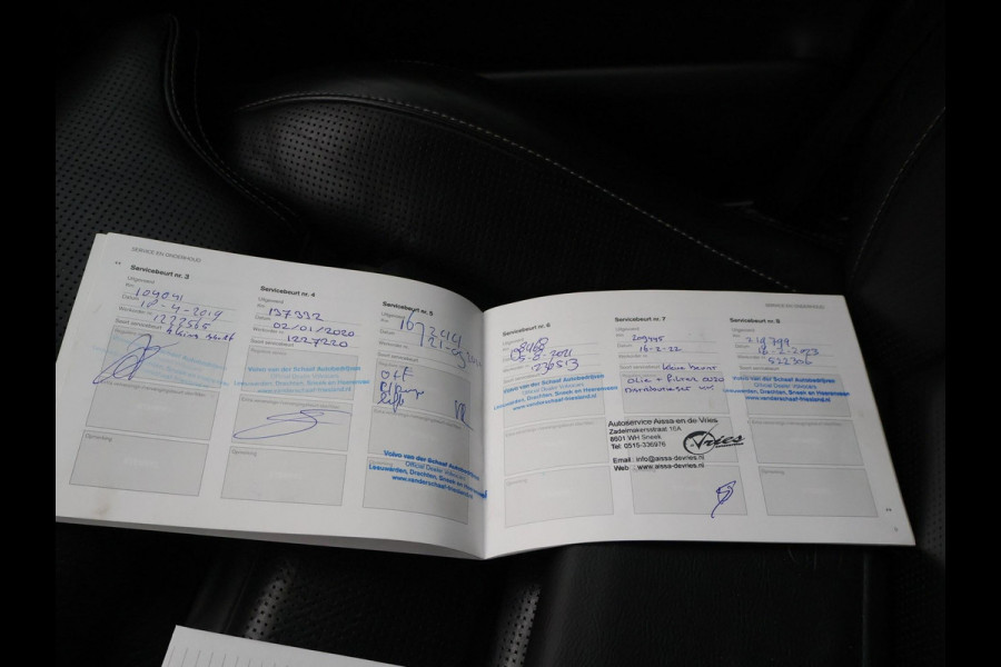 Volvo XC40 1.5 T2 AUTOMAAT + WEGKL. TREKHAAK | APPLE CARPLAY | CAMERA | DIGITALE COCKPIT | LED