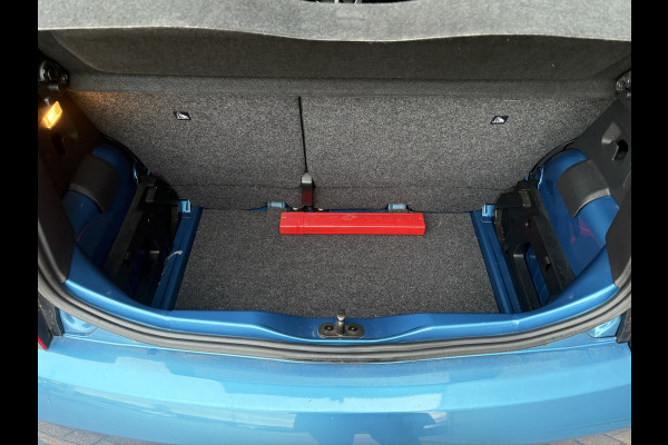 Seat Mii 1.0 Style Intense 5-drs. CRUISE/MEDIA/PDC/BEATS/WINTERPACK/15INCH