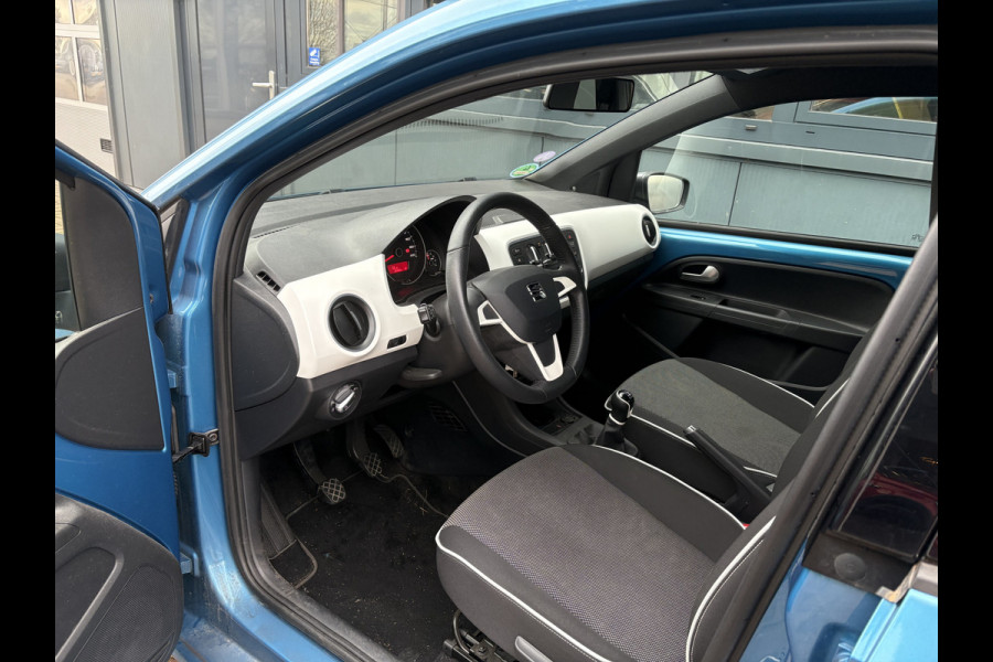 Seat Mii 1.0 Style Intense 5-drs. CRUISE/MEDIA/PDC/BEATS/WINTERPACK/15INCH