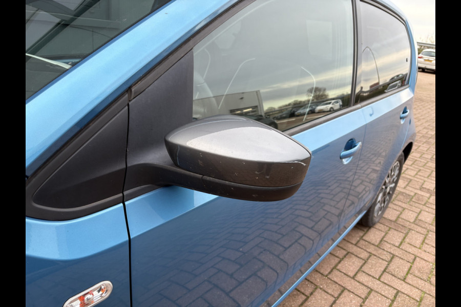 Seat Mii 1.0 Style Intense 5-drs. CRUISE/MEDIA/PDC/BEATS/WINTERPACK/15INCH