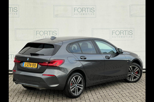BMW 1-serie 118i Executive Edition NL AUTO | LAGE KM | DEALER ONDERH | CARPLAY |