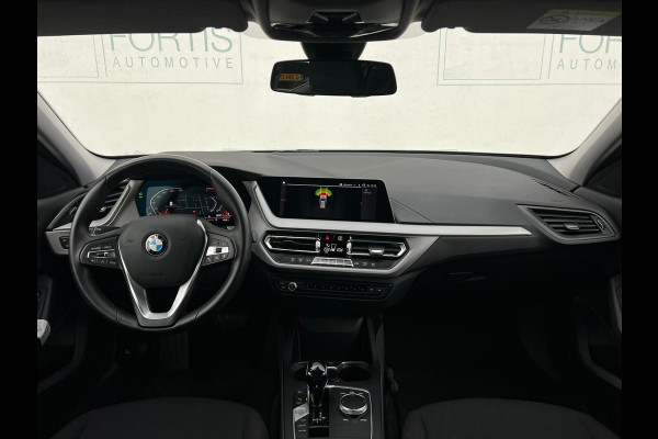 BMW 1-serie 118i Executive Edition NL AUTO | LAGE KM | DEALER ONDERH | CARPLAY |