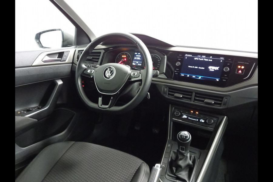 Volkswagen Polo 1.0 TSI DSG Comfortline Navigatie Climate Control Parkeer Sensoren DAB Extra Getint Glas Lichtmetalen velgen