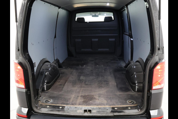 Volkswagen Transporter 2.0 TDI L2H1 HIGHLINE | LMV | TREKHAAK | APPLE CARPLAY | CAMERA | COMFORSTOELEN