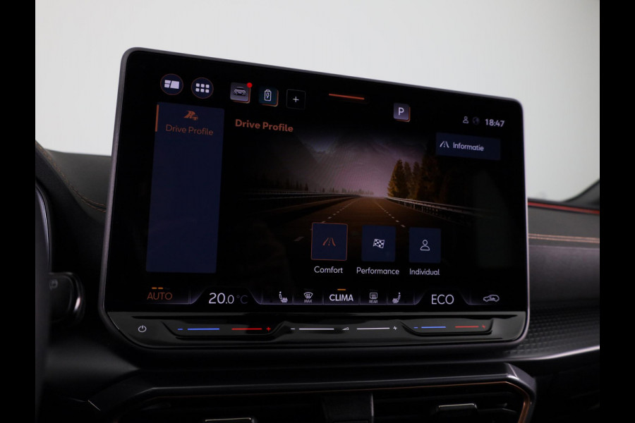 CUPRA Leon 1.5 TSI e-Hybrid Business 204 pk Automaat (DSG) | Navigatie | Parkeersensoren (Park assist) | Achteruitrijcamera | Stoelverwarming | Adaptieve cruise control |