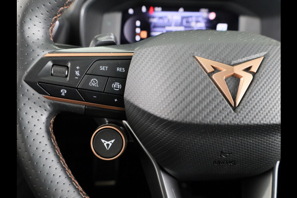 CUPRA Leon 1.5 TSI e-Hybrid Business 204 pk Automaat (DSG) | Navigatie | Parkeersensoren (Park assist) | Achteruitrijcamera | Stoelverwarming | Adaptieve cruise control |