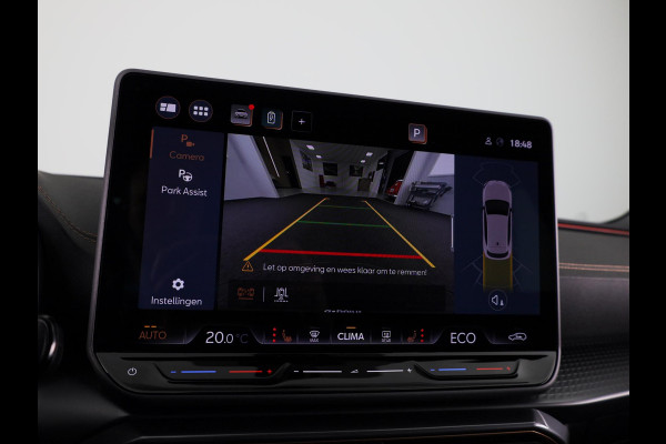 CUPRA Leon 1.5 TSI e-Hybrid Business 204 pk Automaat (DSG) | Navigatie | Parkeersensoren (Park assist) | Achteruitrijcamera | Stoelverwarming | Adaptieve cruise control |