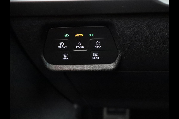 CUPRA Leon 1.5 TSI e-Hybrid Business 204 pk Automaat (DSG) | Navigatie | Parkeersensoren (Park assist) | Achteruitrijcamera | Stoelverwarming | Adaptieve cruise control |