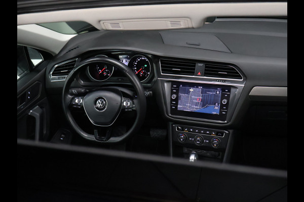 Volkswagen Tiguan Allspace 1.5 TSI Comfortline Business 7p. [SCHUIFKANTELDAK, APPLE CARPLAY, ANDROID AUTO, PDC V+A, ADAPTIVE CRUISE CONTROL, STOELVERWARMING, ELEKTRISCHE ACHTERKLEP, NIEUWSTAAT]