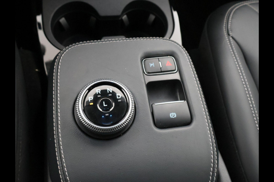 Ford Mustang Mach-E 75kWh LUCID RED + STUURVERW. / ADAPTIVE CRUISE / CARPLAY