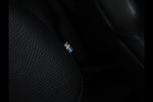 Volvo XC90 2.0 T8 Recharge AWD Business Pro [TREKHAAK, APPLE CARPLAY, ANDROID AUTO, ADAPTIVE CRUISE CONTROL, 360 CAMERA, STUURVERWARMING, STOELVERWARMING, NIEUWSTAAT]