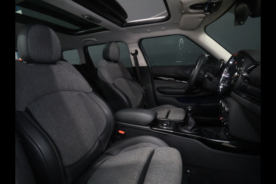 MINI Clubman 1.5 One Business Edition NW MODEL [SCHUIFKANTELDAK, APPLE CARPLAY, CRUISE CONTROL, PDC ACHTER, NAVIGATIE, AUTOMATISCHE AIRCO, AUTOMATISCHE VERLICHTING, NIEUWSTAAT]