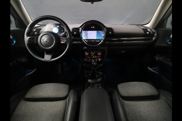 MINI Clubman 1.5 One Business Edition NW MODEL [SCHUIFKANTELDAK, APPLE CARPLAY, CRUISE CONTROL, PDC ACHTER, NAVIGATIE, AUTOMATISCHE AIRCO, AUTOMATISCHE VERLICHTING, NIEUWSTAAT]