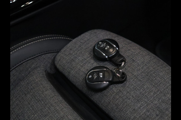 MINI Clubman 1.5 One Business Edition NW MODEL [SCHUIFKANTELDAK, APPLE CARPLAY, CRUISE CONTROL, PDC ACHTER, NAVIGATIE, AUTOMATISCHE AIRCO, AUTOMATISCHE VERLICHTING, NIEUWSTAAT]