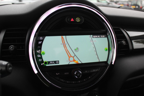 MINI Mini Electric Charged 33 kWh / Camera / Head-up / Leder / Harman Kardon / Keyless / 17'' / CarPlay / Stoelverwarming / Matrix LED / DAB / Cruise Control