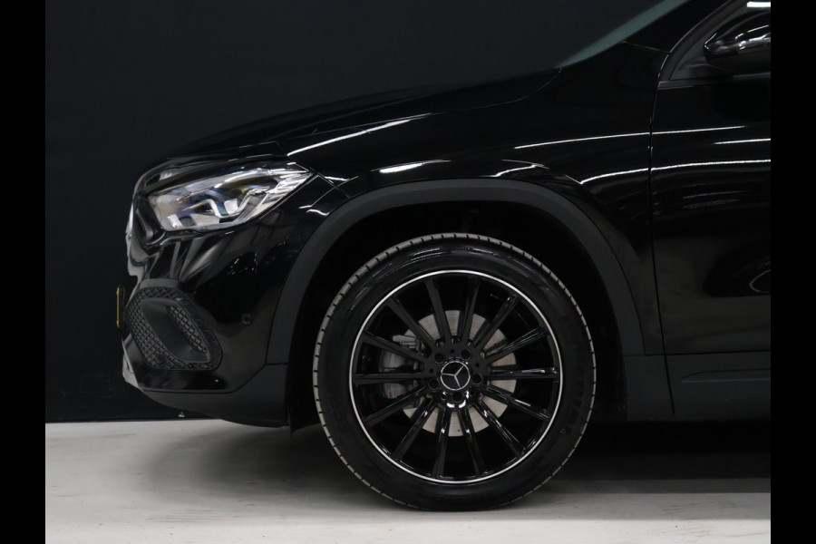 Mercedes-Benz GLA 200 Sport [ACHTERUITRIJCAMERA, DIGITAL DASHBOARD, LED, CRUISE CONTORL, BLUETOOTH TELEFOON, PDC V+A, AUTOMATISCHE AIRCO, AUTOMATISCHE VERLICHTING, NAVIGATIE, AUTOMAAT, NIEUWSTAAT]
