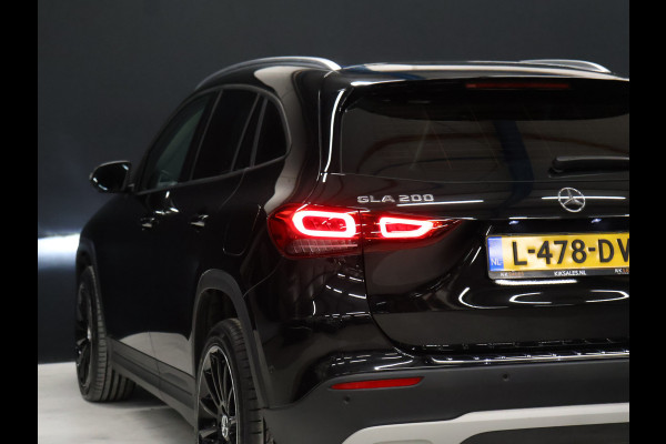 Mercedes-Benz GLA 200 Sport [ACHTERUITRIJCAMERA, DIGITAL DASHBOARD, LED, CRUISE CONTORL, BLUETOOTH TELEFOON, PDC V+A, AUTOMATISCHE AIRCO, AUTOMATISCHE VERLICHTING, NAVIGATIE, AUTOMAAT, NIEUWSTAAT]