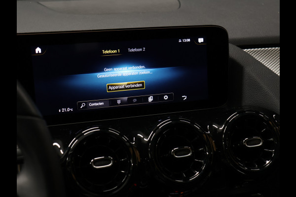 Mercedes-Benz GLA 200 Sport [ACHTERUITRIJCAMERA, DIGITAL DASHBOARD, LED, CRUISE CONTORL, BLUETOOTH TELEFOON, PDC V+A, AUTOMATISCHE AIRCO, AUTOMATISCHE VERLICHTING, NAVIGATIE, AUTOMAAT, NIEUWSTAAT]