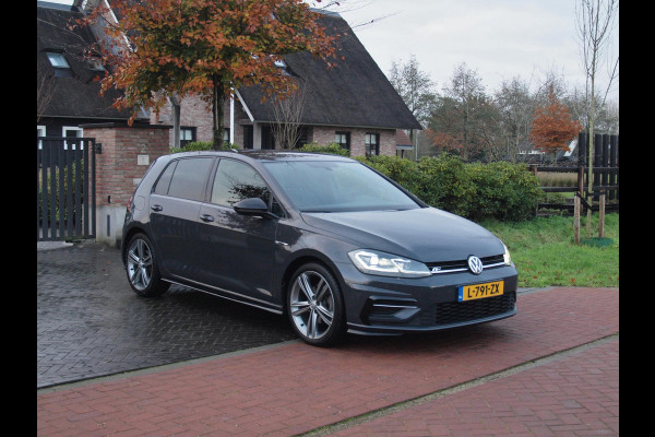 Volkswagen Golf 1.4 TSI Highline Business R | Camera | Apple Carplay | Cruise Control | Virtual Cockpit |