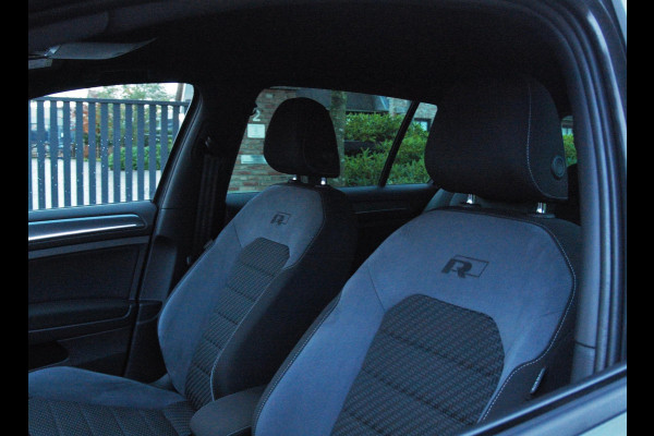 Volkswagen Golf 1.4 TSI Highline Business R | Camera | Apple Carplay | Cruise Control | Virtual Cockpit |