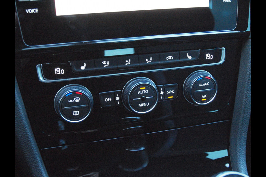 Volkswagen Golf 1.4 TSI Highline Business R | Camera | Apple Carplay | Cruise Control | Virtual Cockpit |