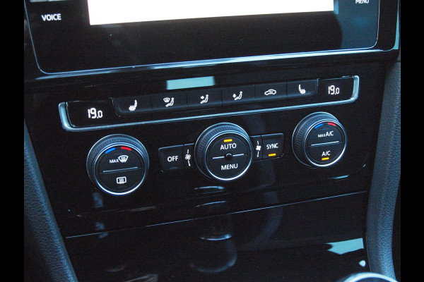 Volkswagen Golf 1.4 TSI Highline Business R | Camera | Apple Carplay | Cruise Control | Virtual Cockpit |