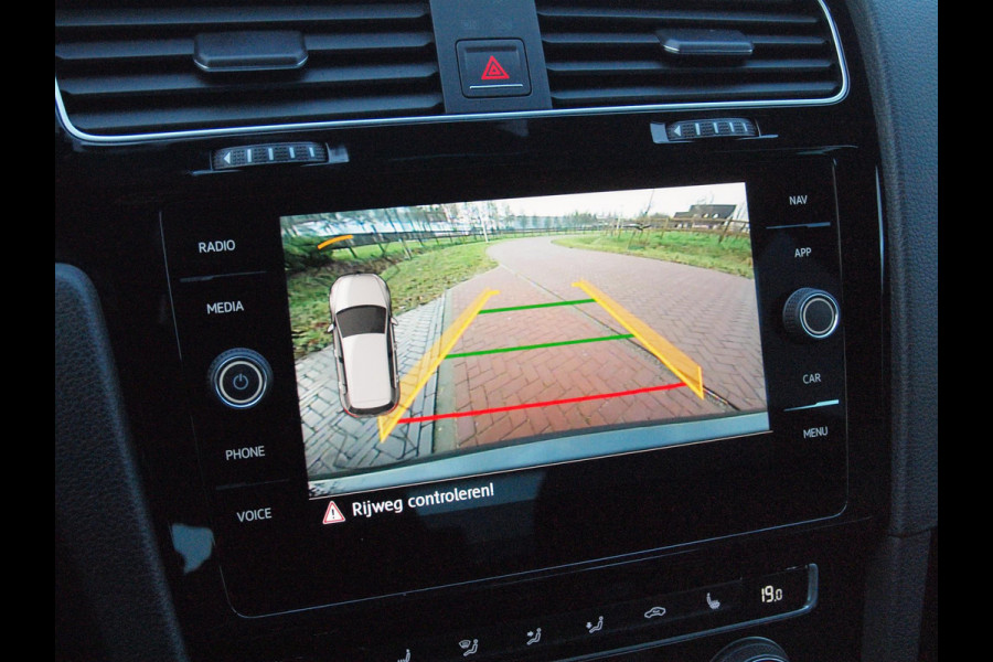 Volkswagen Golf 1.4 TSI Highline Business R | Camera | Apple Carplay | Cruise Control | Virtual Cockpit |