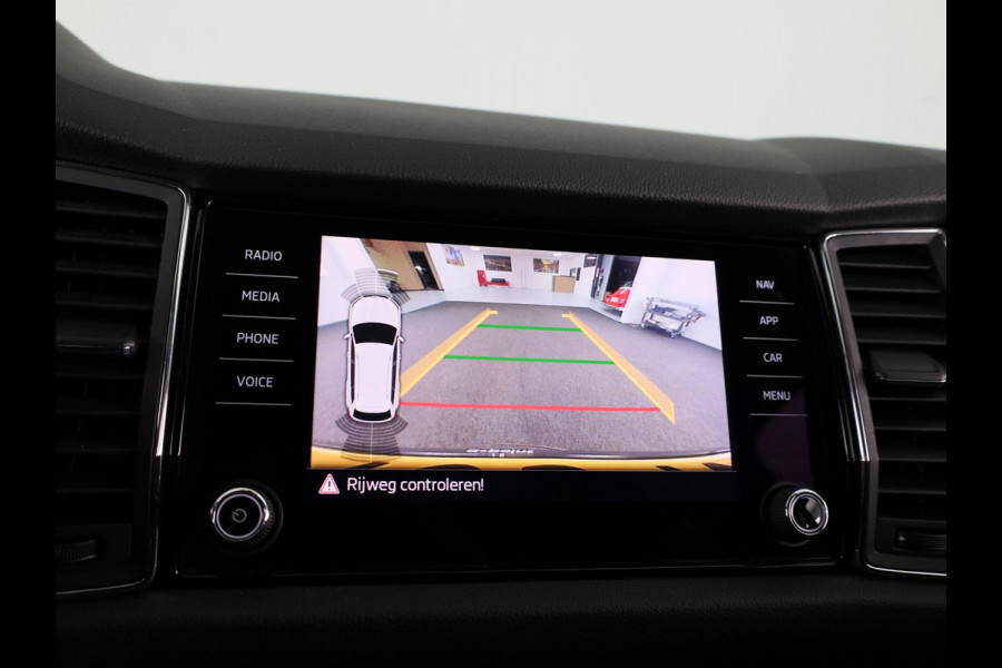 Škoda Kodiaq 1.5 TSI Limited Business Edition 150 pk Automaat (DSG) | Navigatie | Canton Soundsystem | Achteruitrijcamera | Keyless | LED koplampen | Elektr. achterklep |