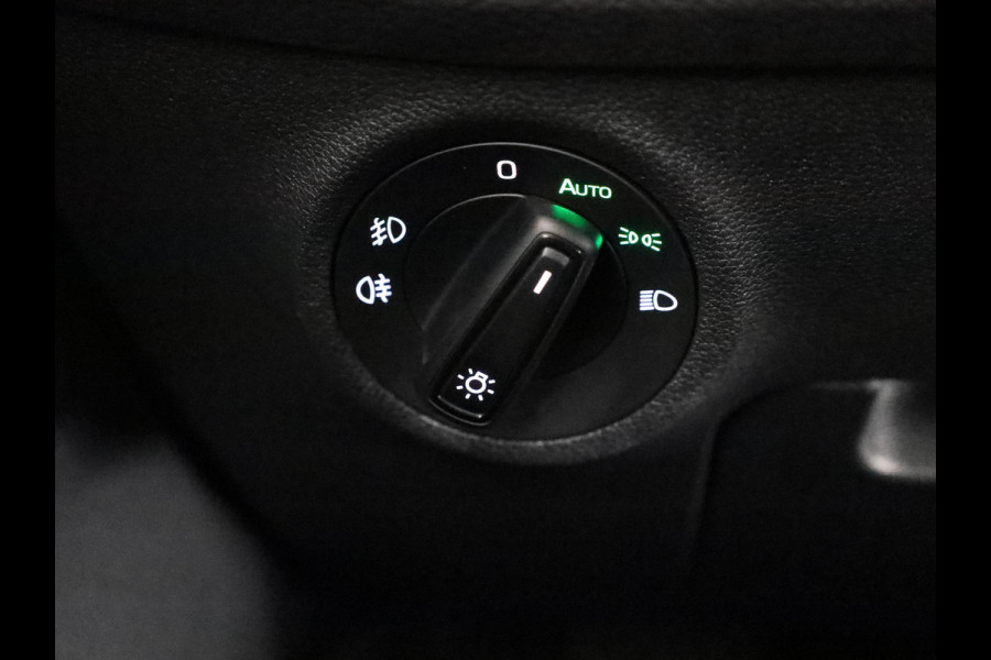 Škoda Kodiaq 1.5 TSI Limited Business Edition 150 pk Automaat (DSG) | Navigatie | Canton Soundsystem | Achteruitrijcamera | Keyless | LED koplampen | Elektr. achterklep |
