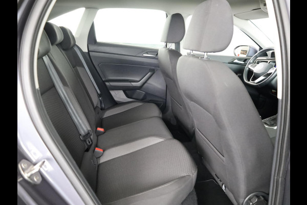 Volkswagen Taigo 1.0 TSI Life 110 pk Automaat (DSG) | Verlengde garantie | Navigatie | Parkeersensoren | Achteruitrijcamera | Stoelverwarming |