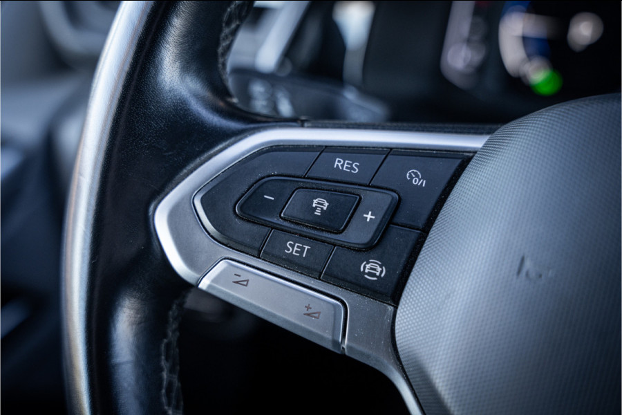 Volkswagen Transporter 2.0 TDI L2H1 30 DC Bulli 150pk Automaat ** Leder ** JB Edition **