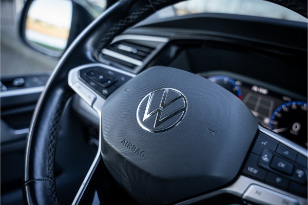 Volkswagen Transporter 2.0 TDI L2H1 30 DC Bulli 150pk Automaat ** Leder ** JB Edition **