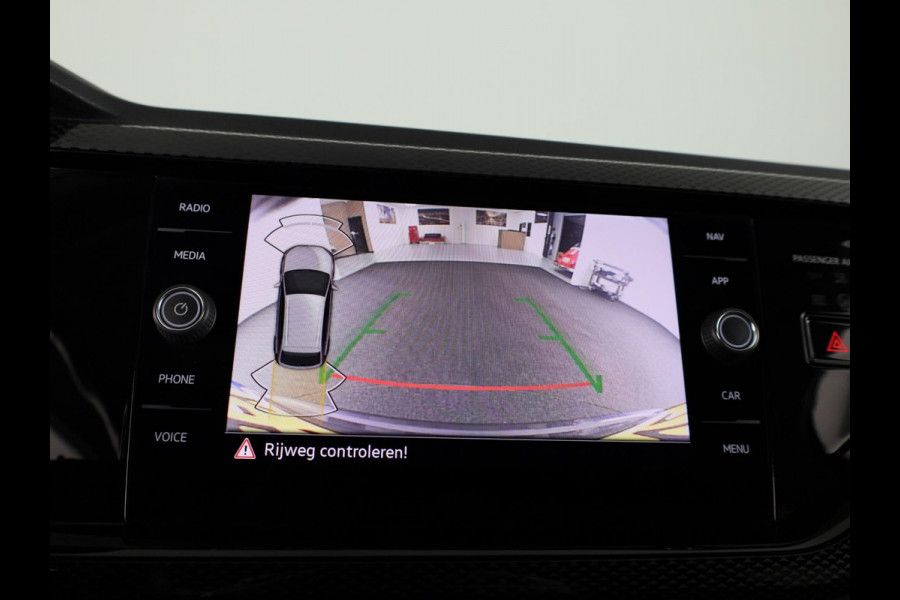 Volkswagen Taigo 1.0 TSI Life 110 pk Automaat (DSG) | Verlengde garantie | Navigatie | Parkeersensoren | Achteruitrijcamera | Stoelverwarming |