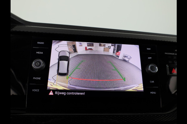 Volkswagen Taigo 1.0 TSI Life 110 pk Automaat (DSG) | Verlengde garantie | Navigatie | Parkeersensoren | Achteruitrijcamera | Stoelverwarming |